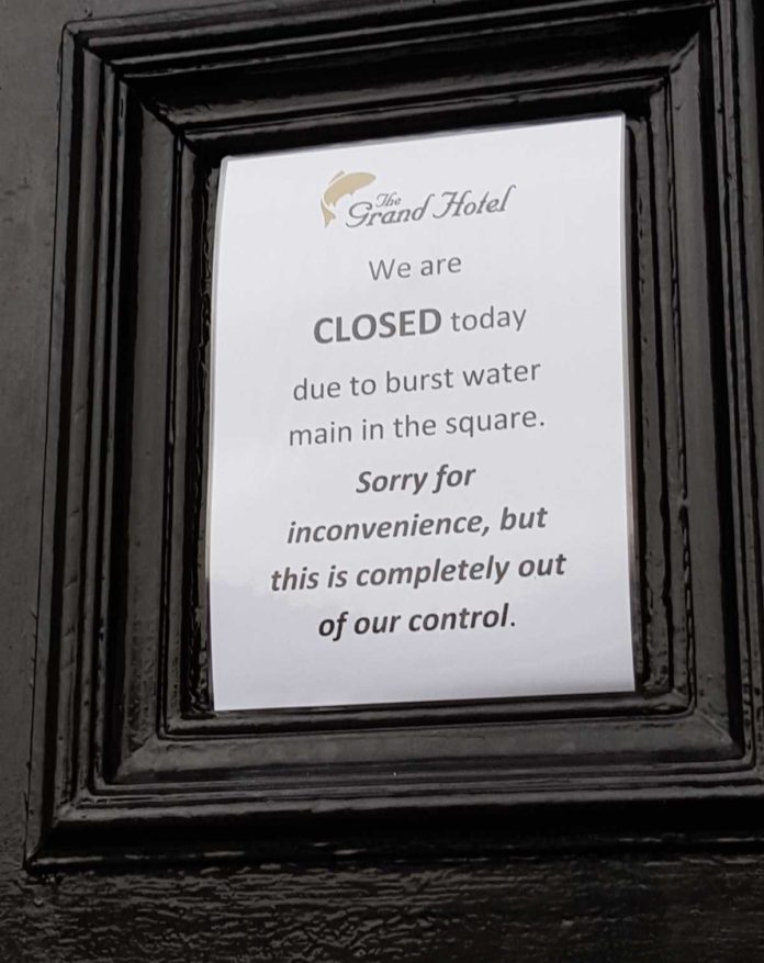 S129818-masterimage-R856-water-outage-leads-to-closure-of-businesses