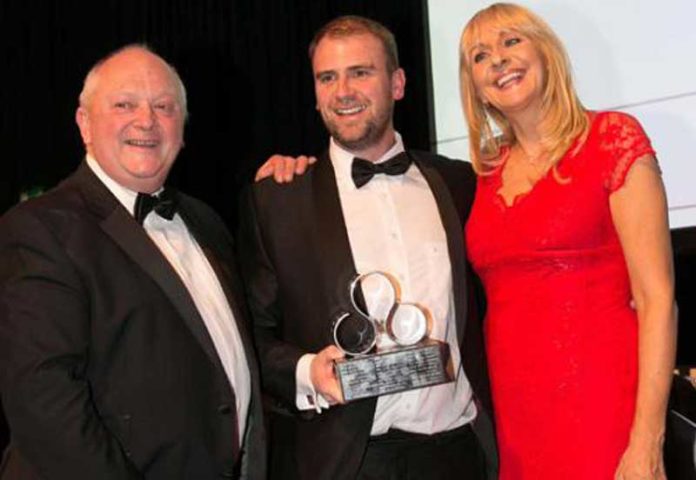S129854-xlimage-R1328-michael-chester-president-press-photographers-association-of-ireland-and-miriam-ocallaghan-with1