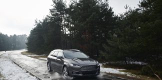 Crowdsourcing tech could save you €500 by beaming pothole warnings direct to your dashboard