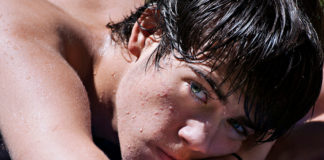 1 in 5 adults admit to exposing their acne to the sun to help clear a break-out