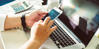 Consumer browsing on mobile handsets increases by 60% in December 2017