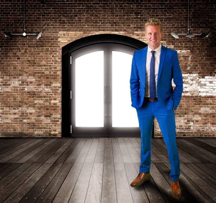 Mike Denver Web 1920px@26-09-2018-20:47:20.jpg