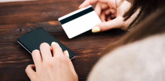 Shoppers warned to be vigilant of debit/credit card scam