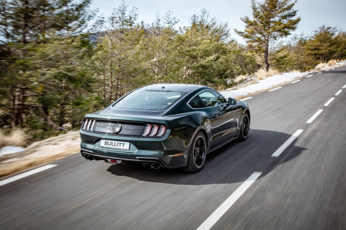 06 Ford Mustang Bullitt exterior 3