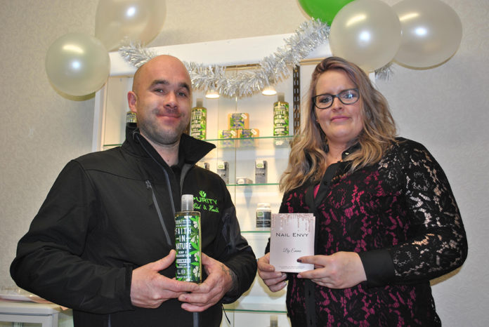 Anthony Lillis Emma Ward - web@11-12-2019-11:18:45.jpg