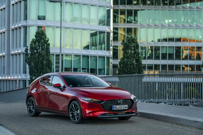 Mazda3_Exterior_DLS8051