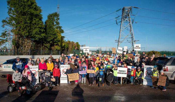 Knockraha Protest 003 - web@27-05-2020-12:37:00.jpg