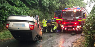 Investigation after gardai seize knife at crash scene