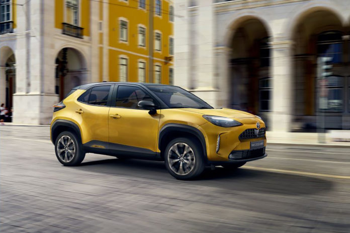 TOYOTA YARIS CROSS 1