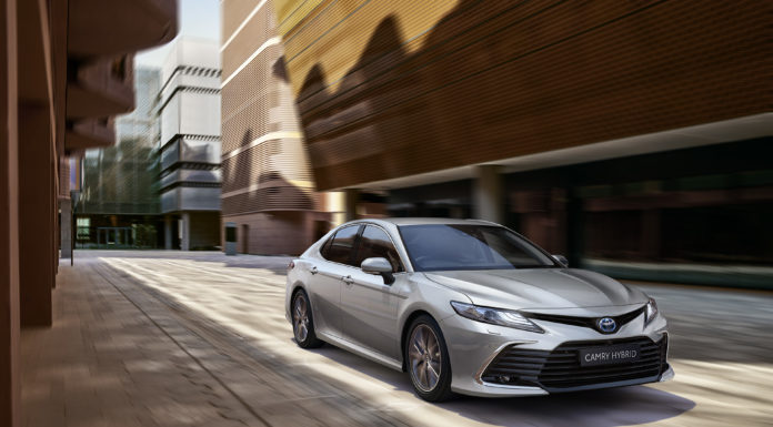 The updated Toyota Camry Hybrid Platinum to launch in Ireland
