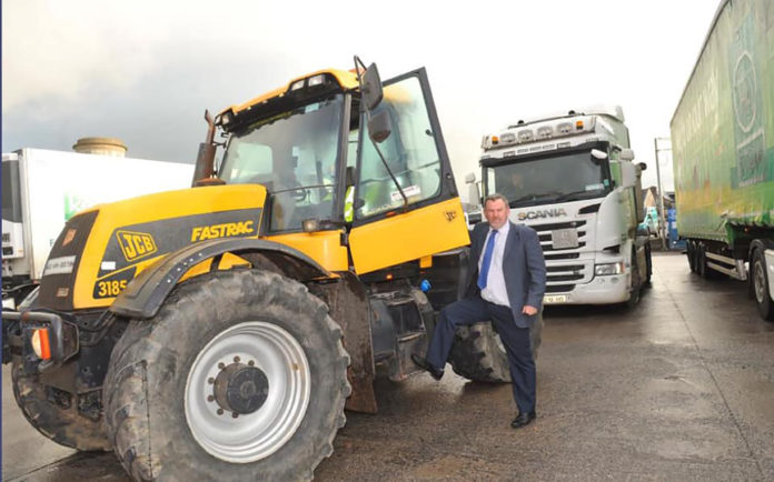 Frank Roche Haulier Protest-web@29-09-2021-19:31:25.jpg