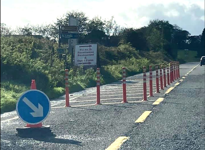 Watergrasshill R639 bollards-web@27-10-2021-20:32:20.jpg