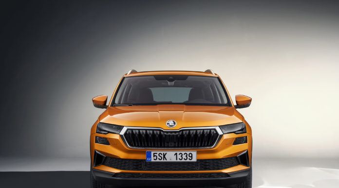 The new ŠKODA KAROQ: the successful model gets an update
