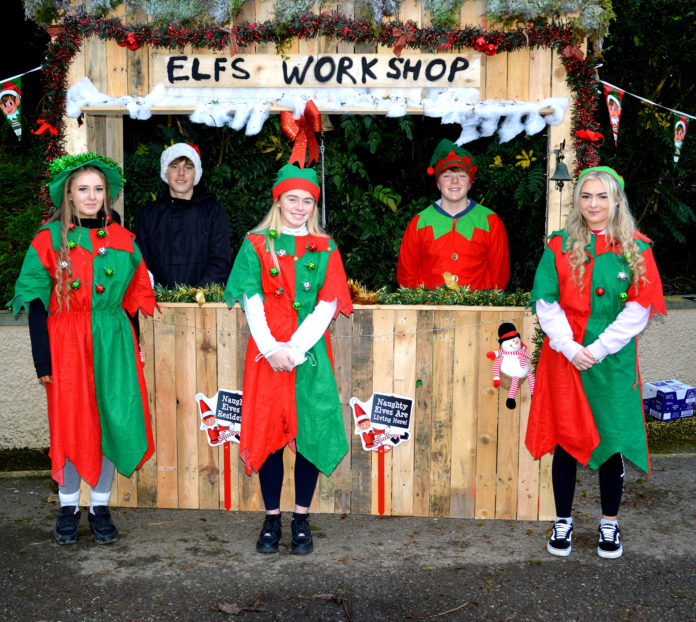 Santa drive-by Shanballymore 2021-web@21-12-2021-20:09:40.jpg