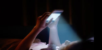 Blue light: what we do and don’t know about the damage it causes our skin