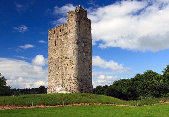 Condon Castle@08-08-2022-16:30:35.jpg