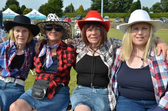 Fermoy Goes Country 1-web@17-08-2022-10:12:12.jpg
