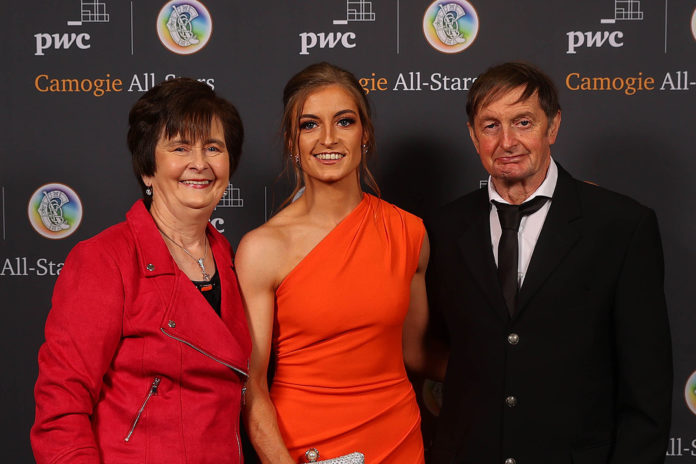 Lorraine Bray All-Stars 2022 Inpho1-web@30-11-2022-19:23:29.jpg