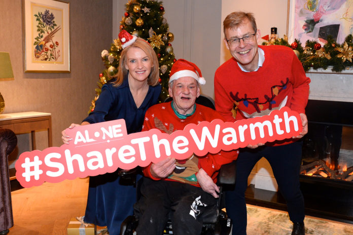 Alone 'Share the Warmth' 04-web@05-12-2022-16:50:11.jpg