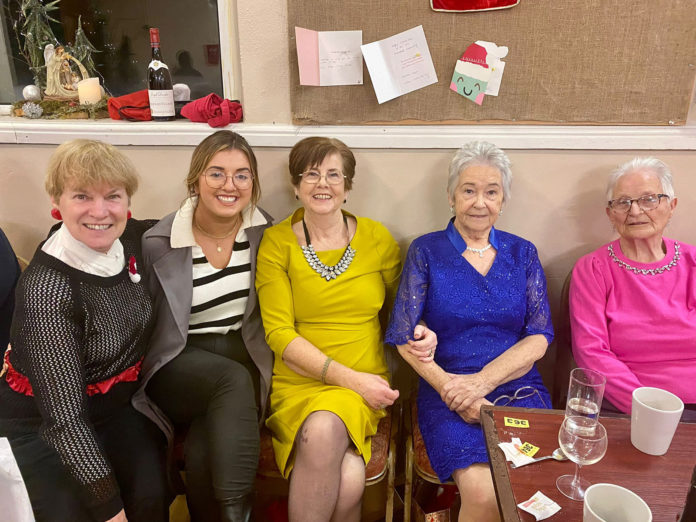 Burncourt Community Council Christmas party@14-12-2022-15:39:31.jpg