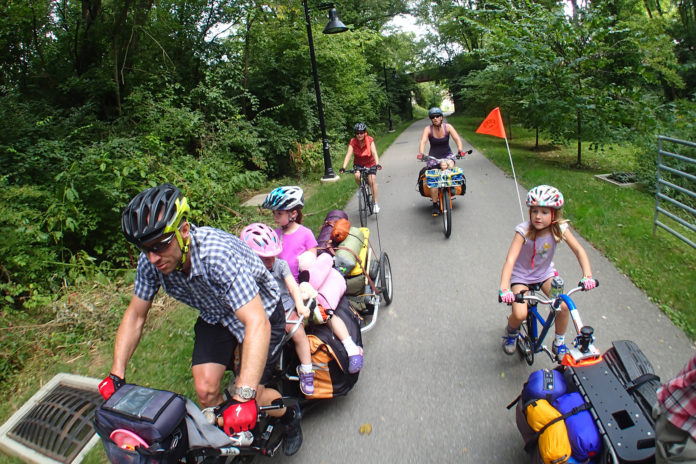 Greenway Family Cycling Web Stock@09-07-2021-13:35:03.jpg