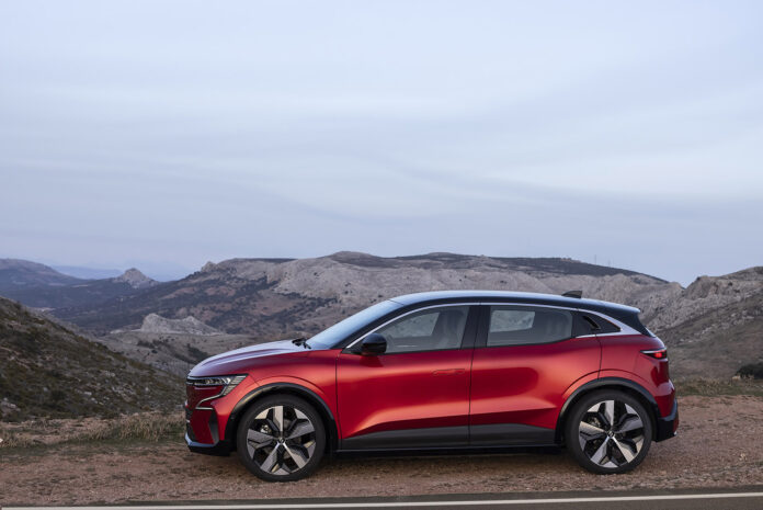 RENAULT MEGANE E-TECH ELECTRIC (BCB)