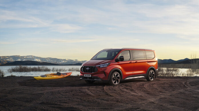 All-New Ford Tourneo Custom Delivers Nine Seats of Configurable