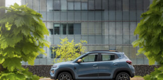 Dacia celebrates the sales of its 8th millionth vehicle globally