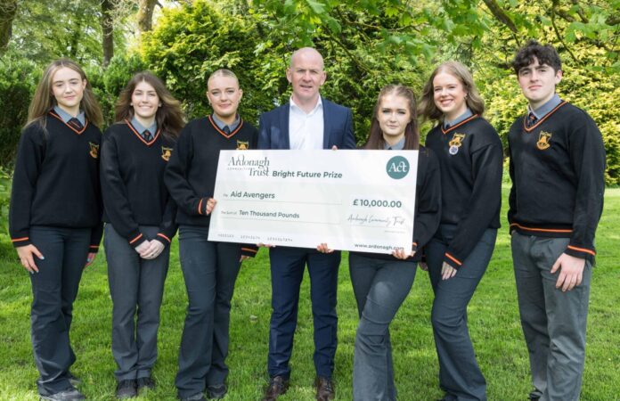 Coláiste an Chroí Naofa win Bright Future prize sponsored by