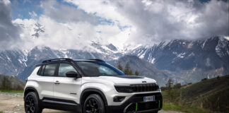 Introducing the new Jeep Avenger 4xe