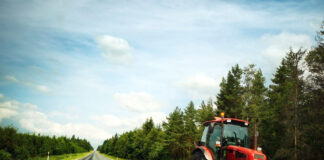 Reminder to landowners to cut overgrown hedges to improve road safety