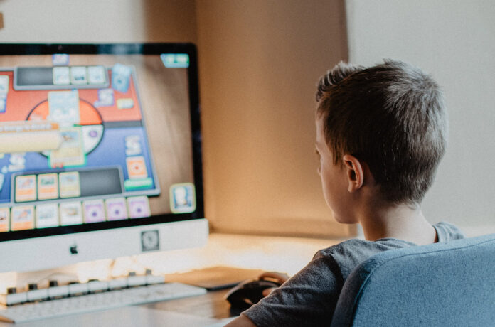 Online Children-unsplash-Web Stock@23-10-2023-15:39:19.jpg