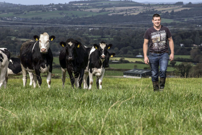 Steven Fitzgerald, Tirlán milk supplier-web