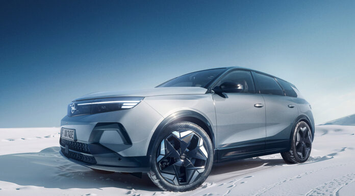 Opel releases details of powerful new Grandland Electric AWD 325hp