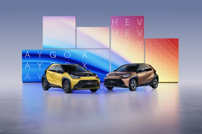 TOY_AYGO_X_HEV_2025_TME_AI_IMG_19