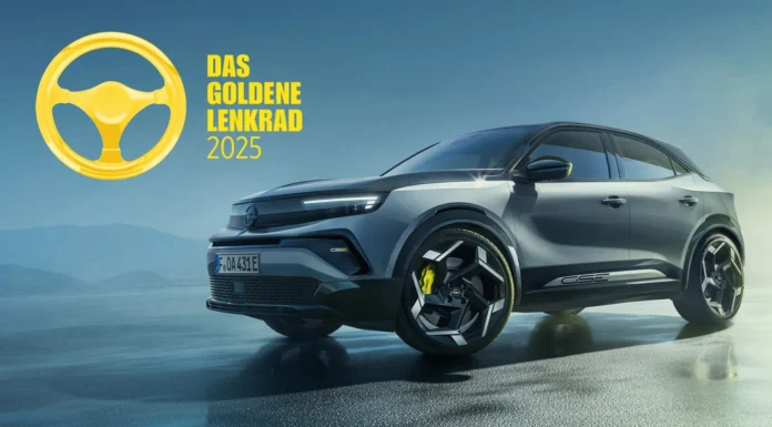 GSE SUCCESS: new Opel Mokka GSE wins Golden Steering Wheel 2025