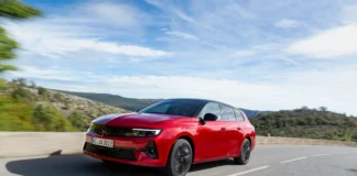 REVIEW: Opel Astra Sports Tourer EV