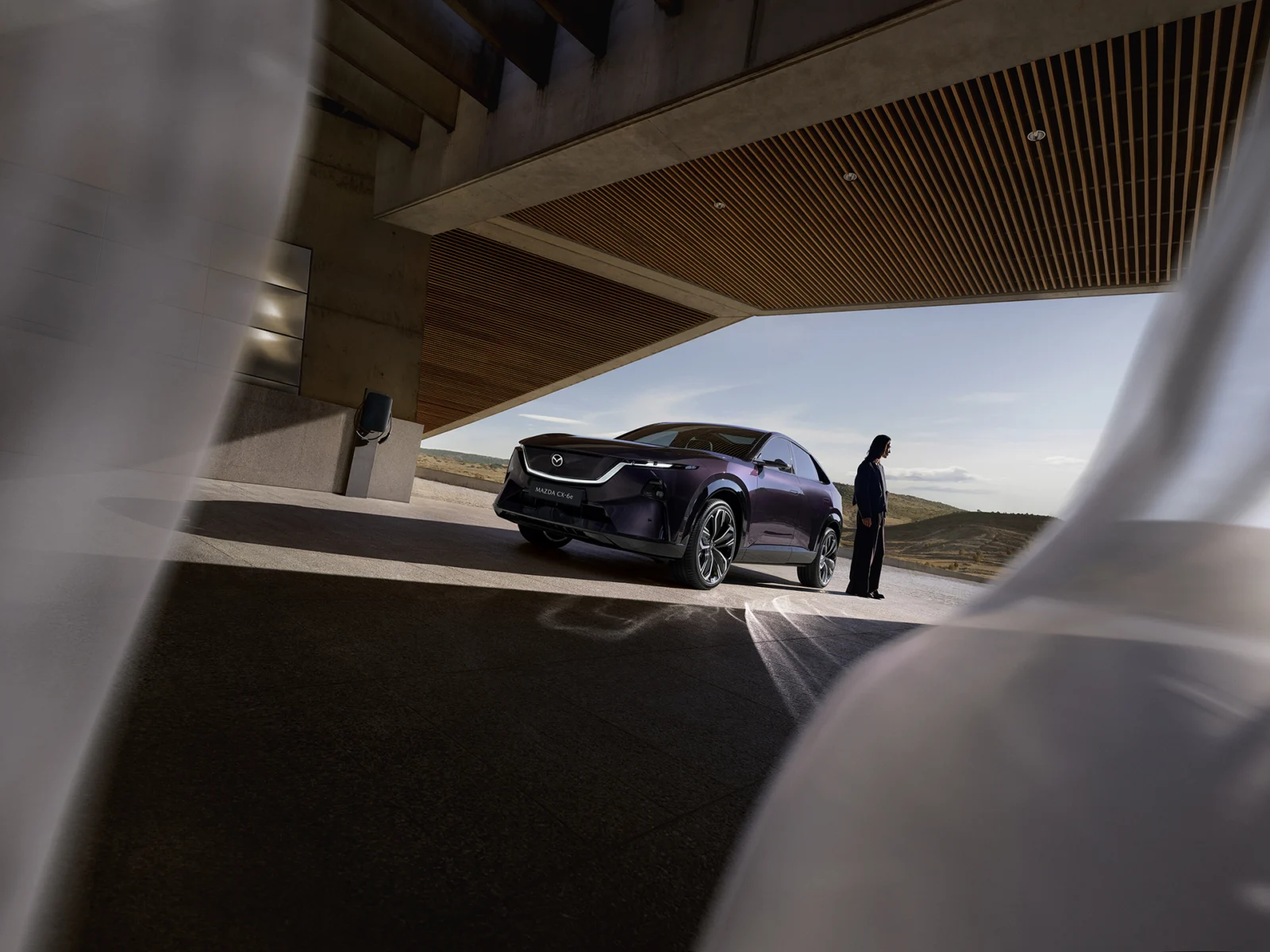 The All-New Mazda CX-6e Unveiled at Brussels Motor Show: Electric Driving in Its Most Artful Form