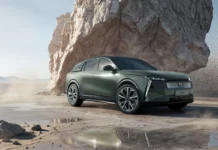 DS N°7: FIRST CLASS SUV