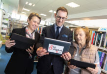 Public libraries supporting digital skills training for older people