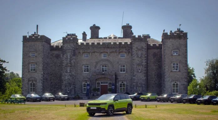 New Jeep Compass makes debut Irish performance at Slane Castle
