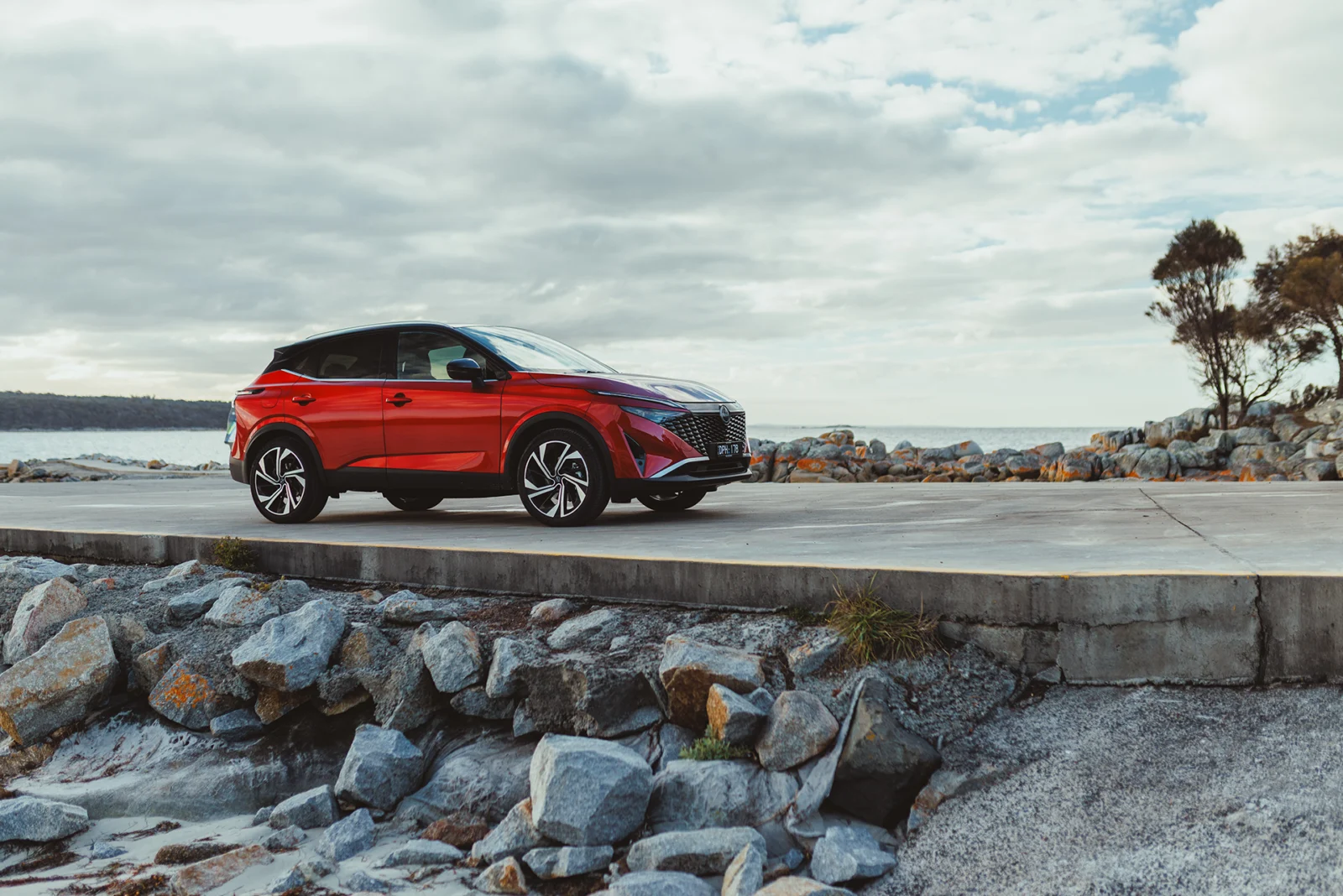 Nissan Qashqai e-POWER completes second long-distance chapter with a complete lap of Tasmania on a single tank