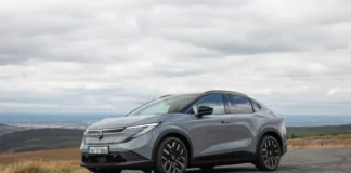 Nissan LEAF makes triumphant return as sleek and trusted choice for everyday electric driving