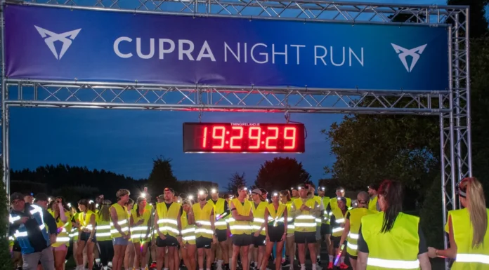 CUPRA Night Run lights up Palmerstown House Estate in support of Endometriosis Ireland
