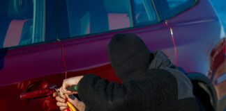 ‘Terrifying’ as car thieves stalk local home