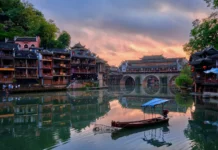 Kunming’s Easygoing Rhythm: A Hotel Guide for Markets, Lakes, and Day Trips