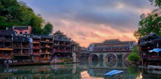 Kunming’s Easygoing Rhythm: A Hotel Guide for Markets, Lakes, and Day Trips