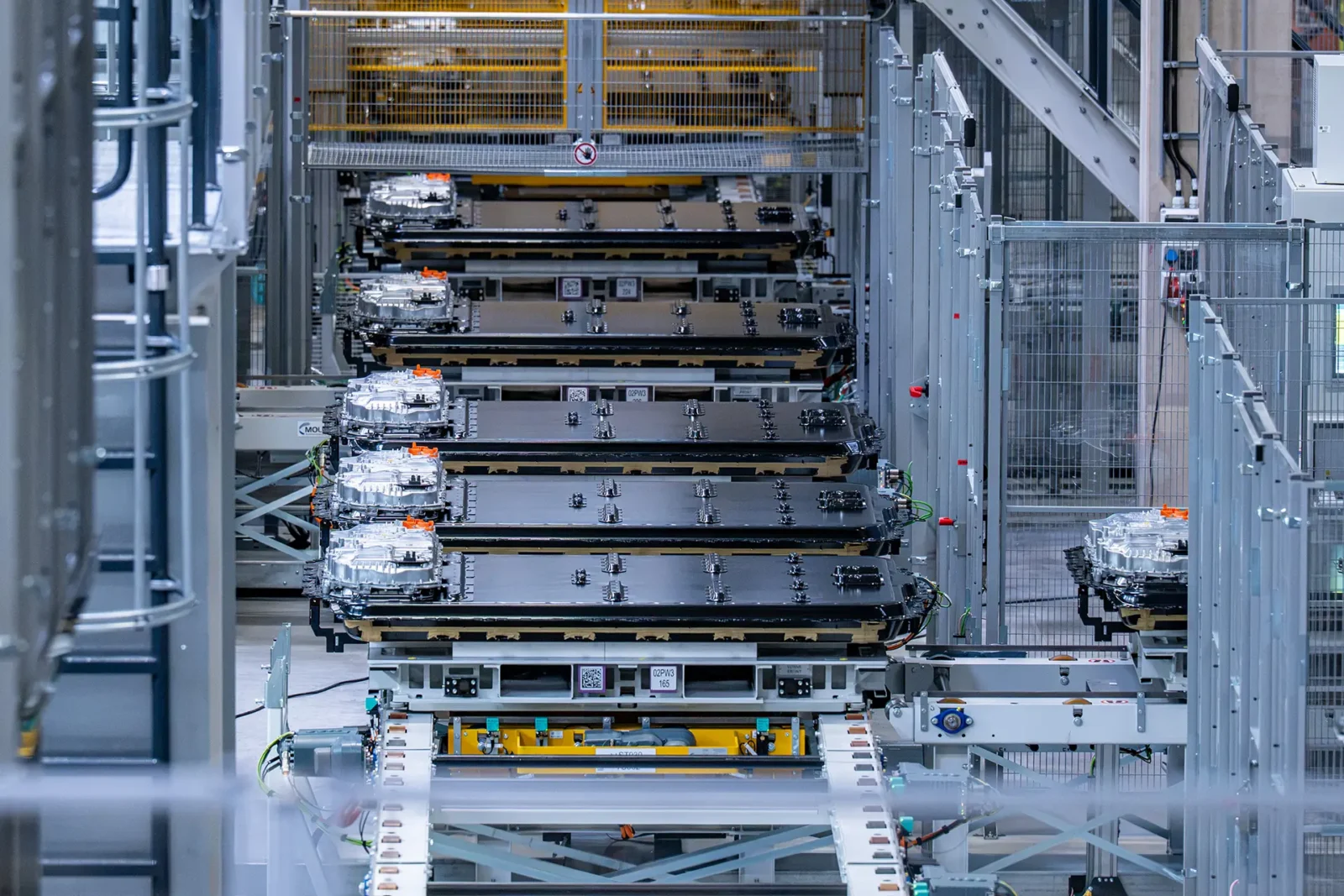 Series production gets underway: BMW Group officially opens Plant Irlbach-Straßkirchen